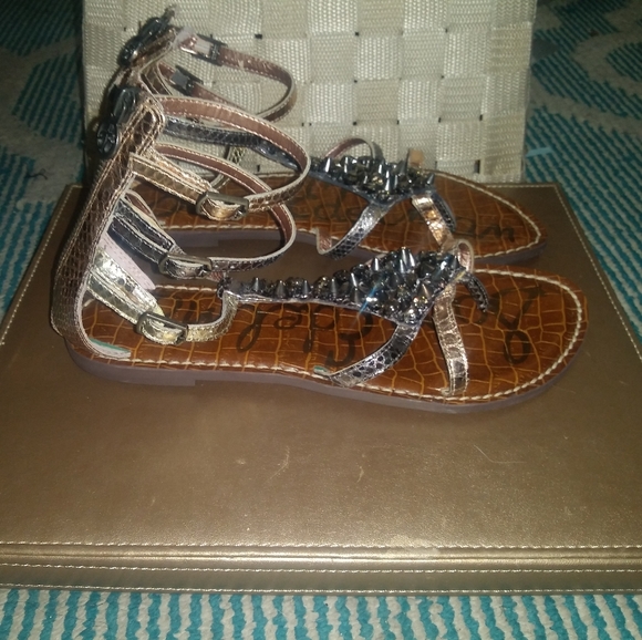 Sam Edelman Women's Studded Sandals Size 7 - Picture 1 of 8